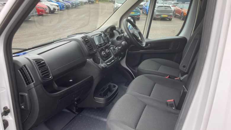 Peugeot Boxer 3500 L3 Diesel 2.2 BlueHDi 140 H2 Van Professional